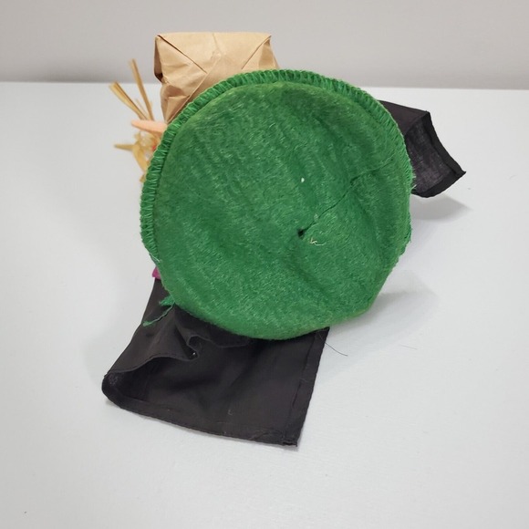 Vintage Annalee Halloween Witch Kid Trick or Treat Poseable Felt Doll 1990s - Picture 8 of 12